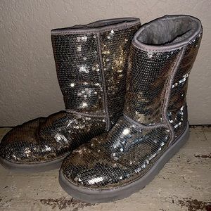 Gold sequin Uggs size 9 us